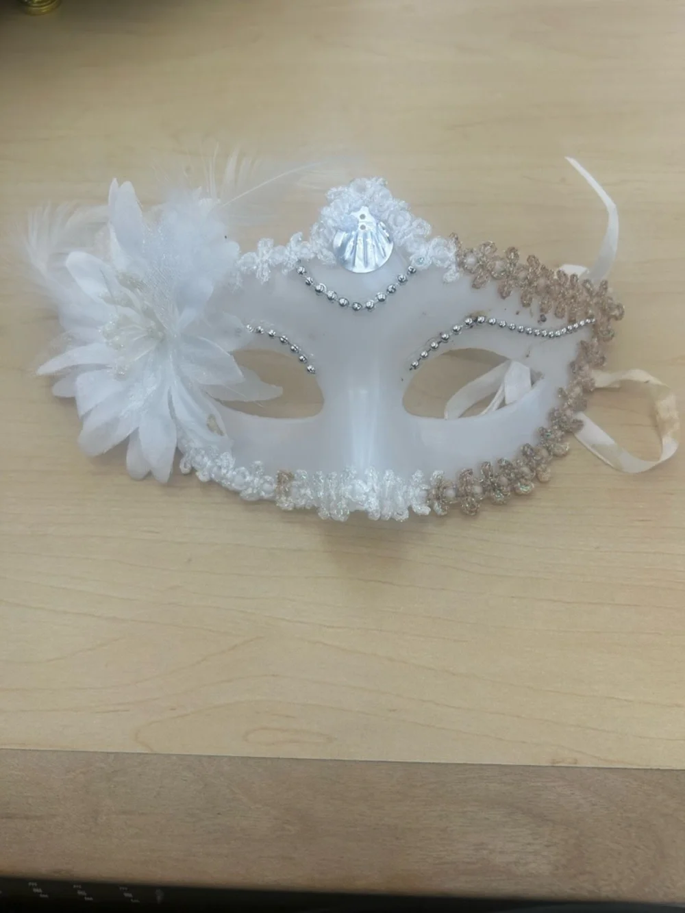 MASQUERADE MASK - Picture 2 of 7